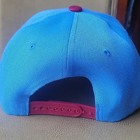 Philadelphia Phillies Hat - Picture 3 of 4